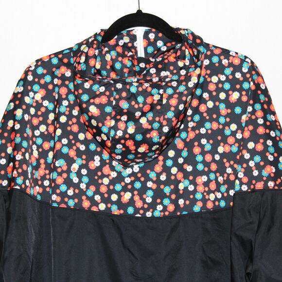 Nike Sportswear Heritage Floral-Print Windbreaker NWT - Picture 3 of 7